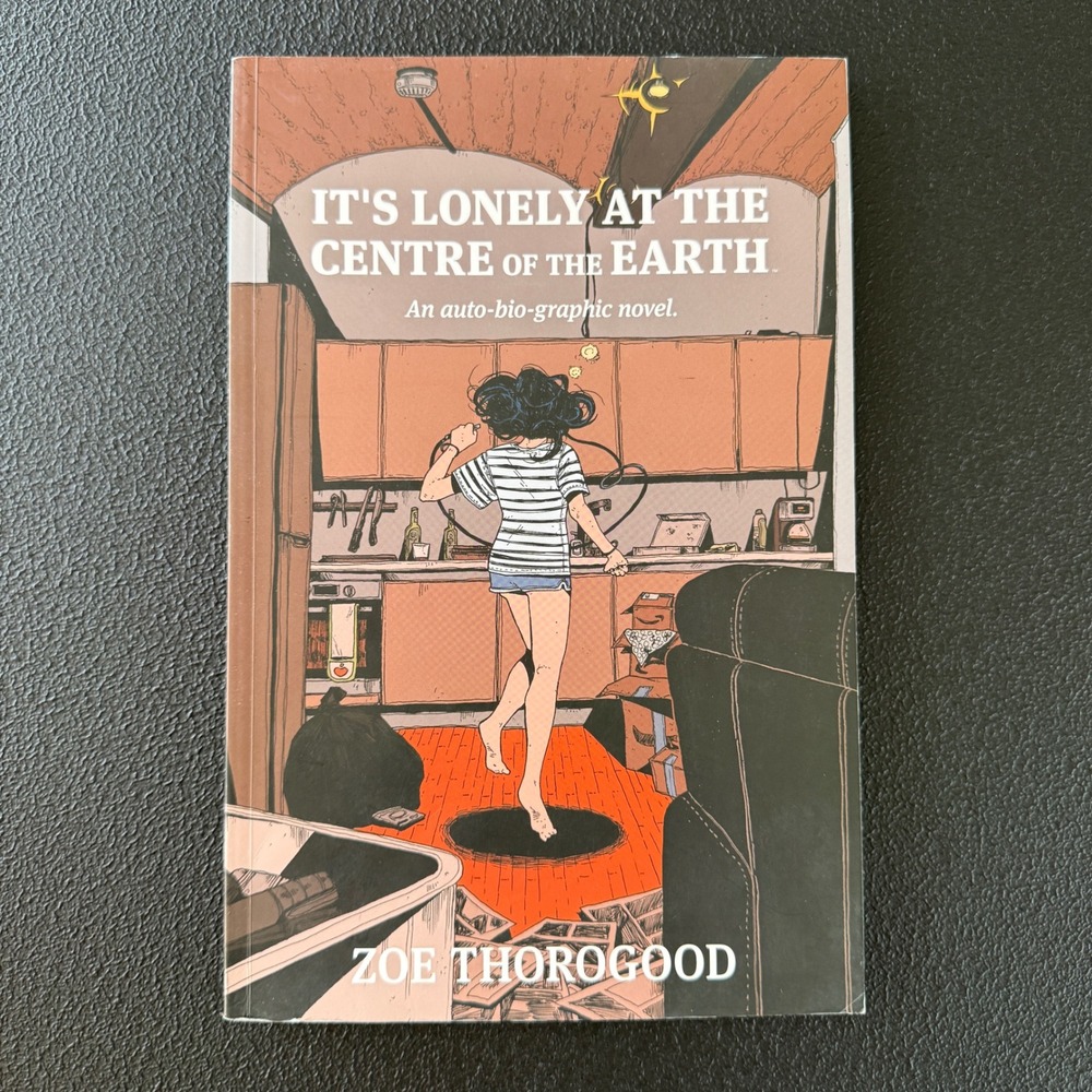 Image Comics Graphic Novel Unisex OS Multicolor It's Lonely at the Centre Earth